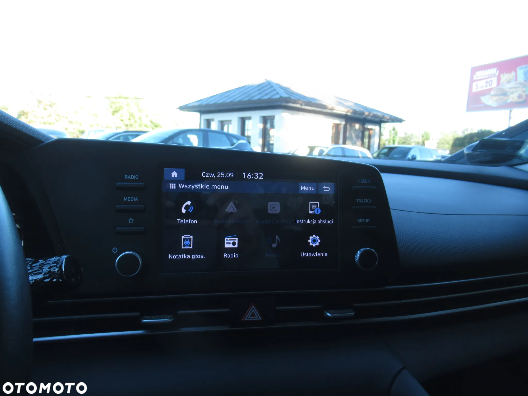 Hyundai Elantra 1.6 Smart CVT - 19