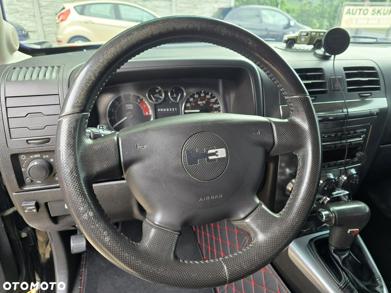 Hummer H3 - 12