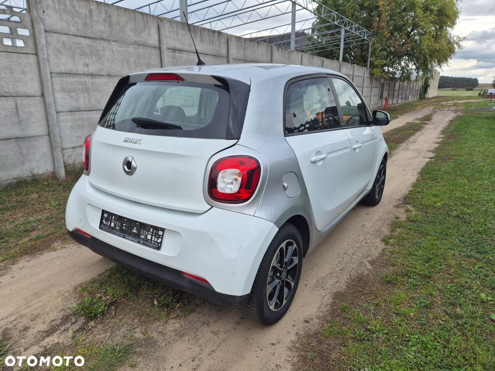Smart Forfour 2015 photo 2
