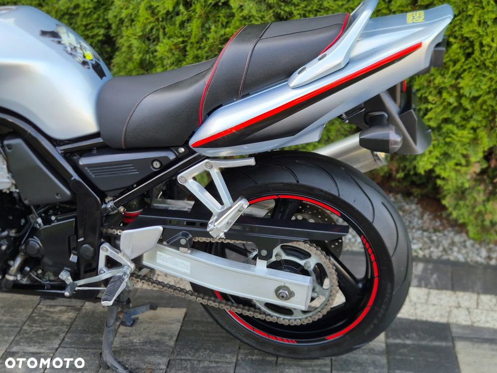 Yamaha FZ6 - 12