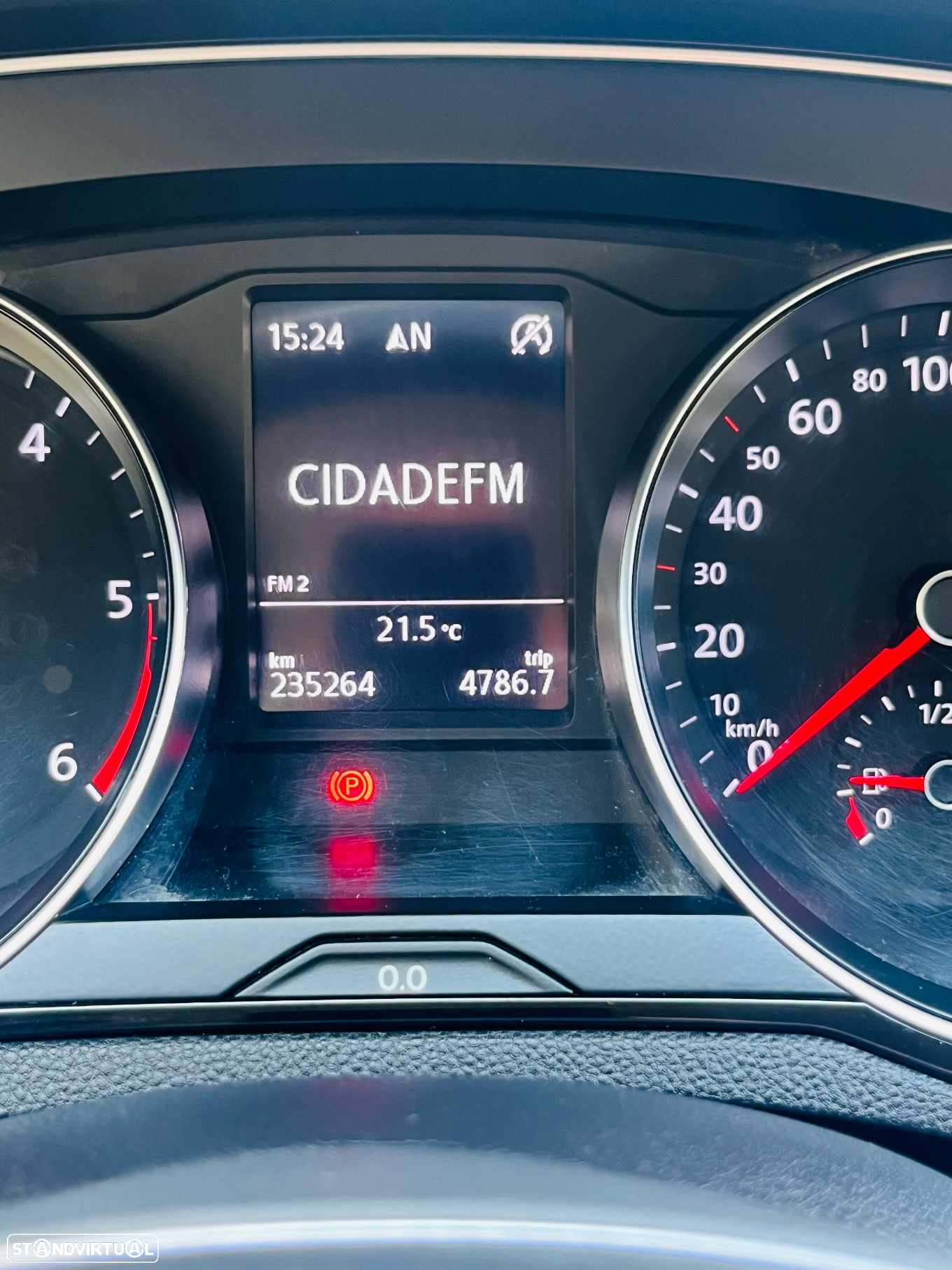 VW Passat Variant 2.0 TDi Confortline - 25