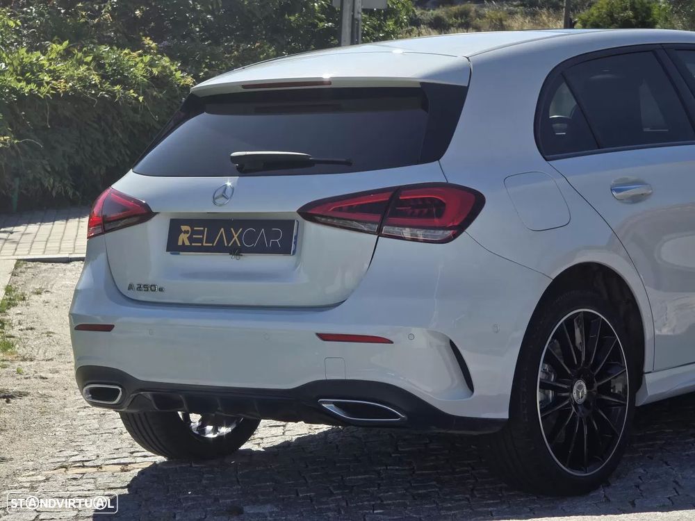 Mercedes-Benz A 250 e 8G-DCT AMG Line - 14