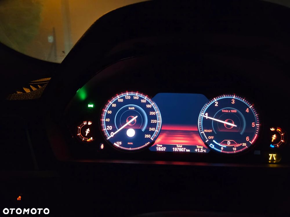 BMW Seria 3 320d xDrive Luxury Line - 17