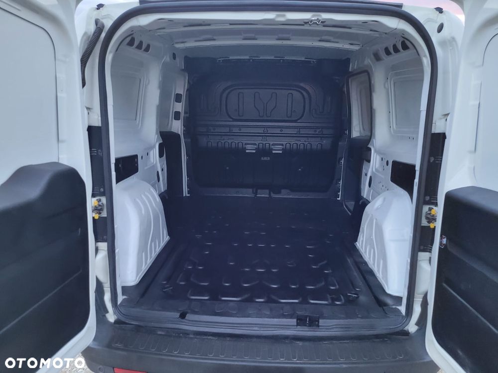 Fiat Doblo Maxi Profesional - 12