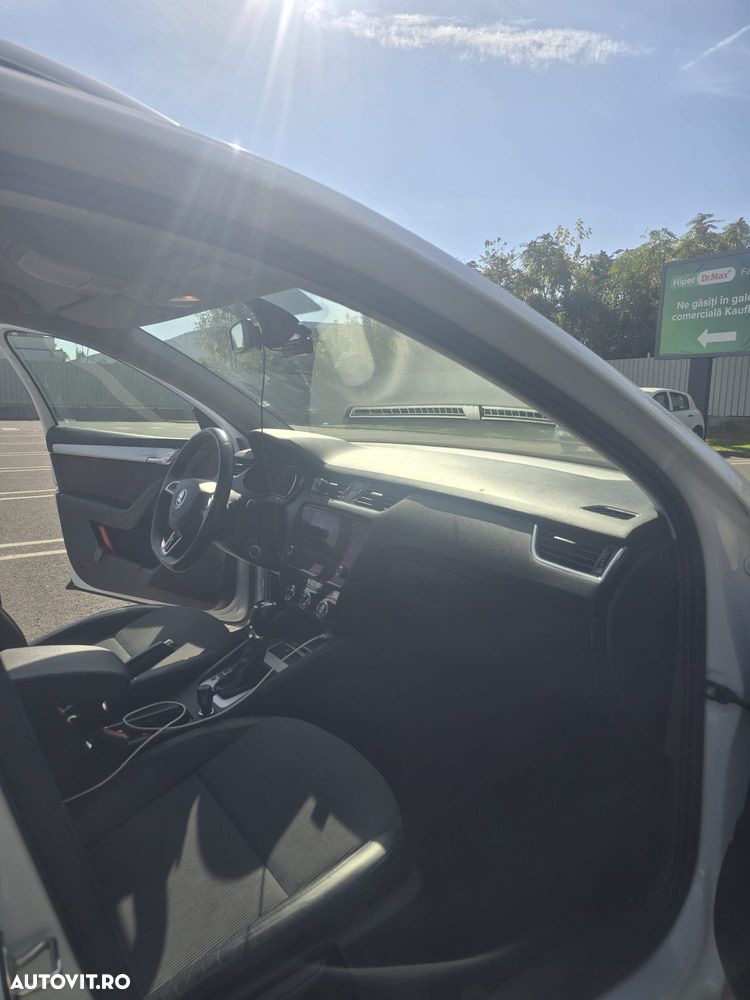 SKODA Octavia 2020 — imagine 3