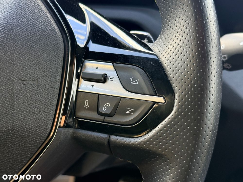 Peugeot 308 BlueHDi 130 EAT8 GT EXCLUSIVE - 37