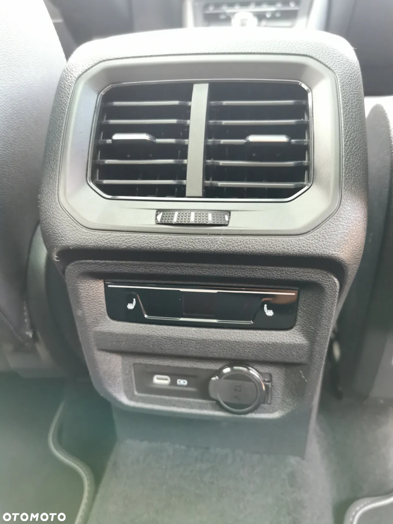 Volkswagen Tiguan 2.0 TDI SCR 4Mot R-Line DSG - 11