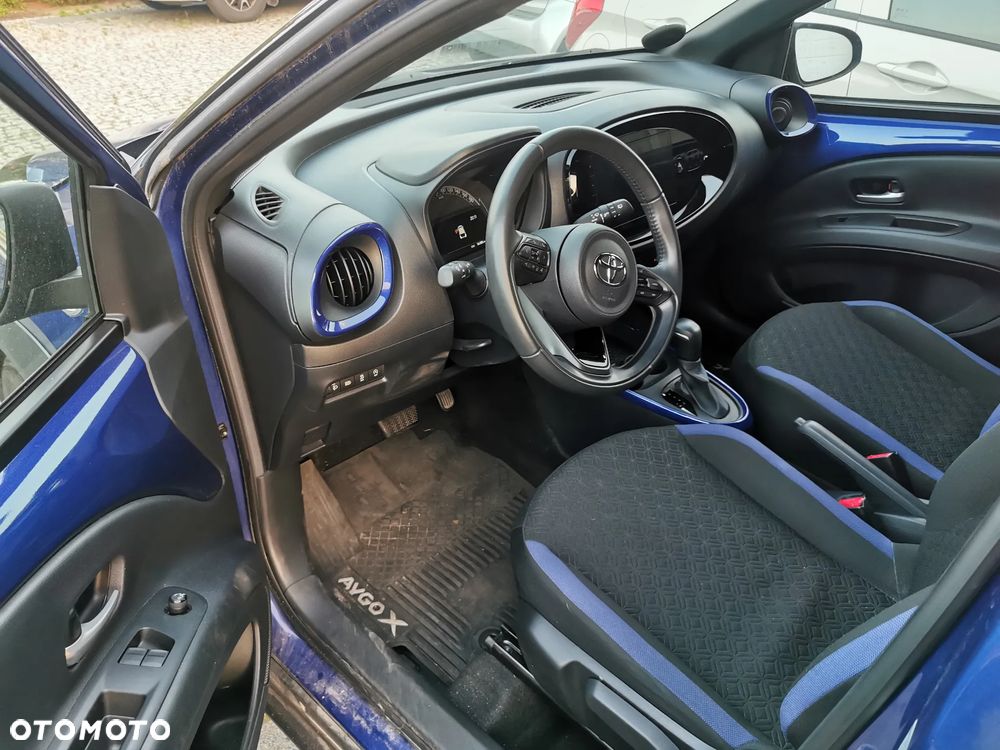 Toyota Aygo X S-CVT Limited - 6