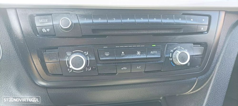 BMW 318 d Auto Line Sport - 19