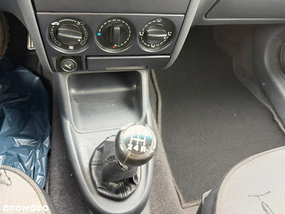 Peugeot Partner - 16