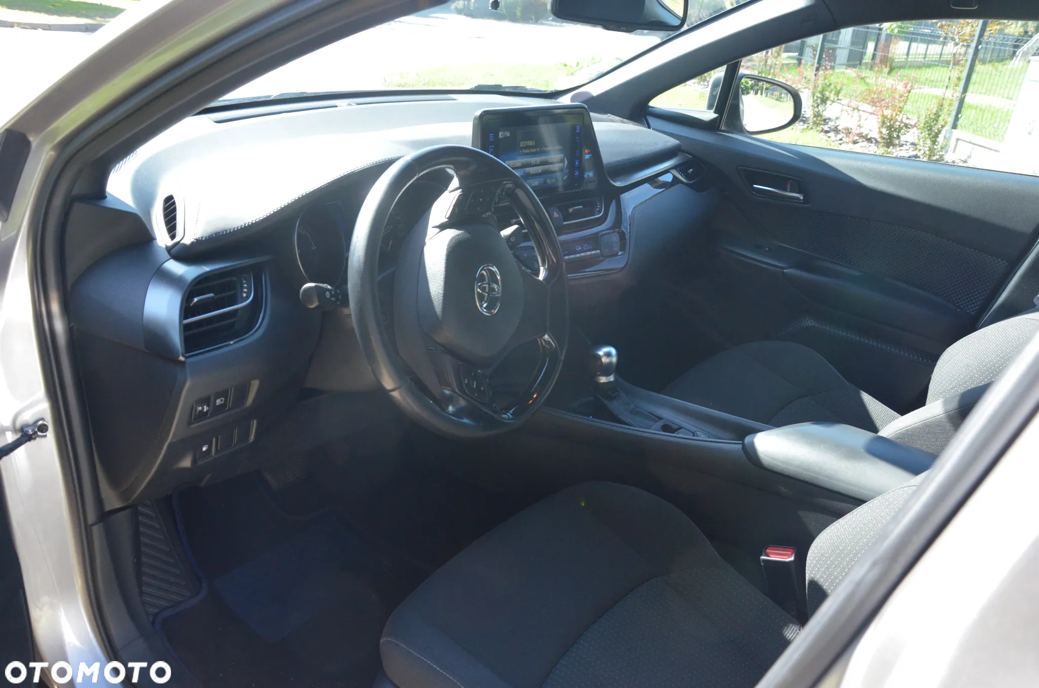 Toyota C-HR - 13