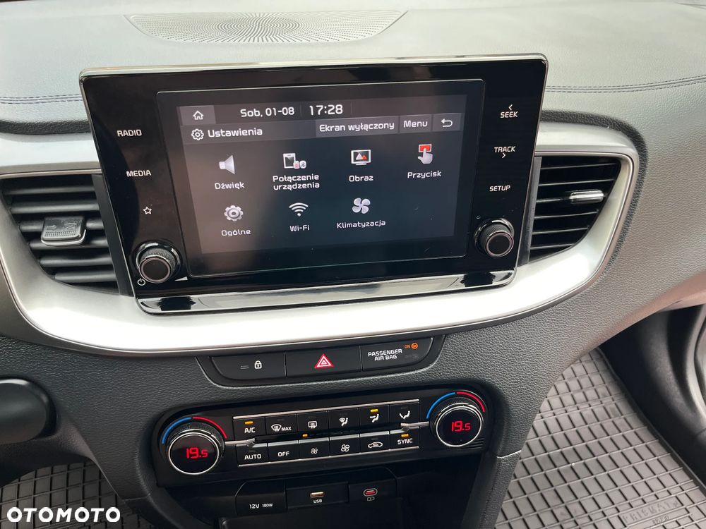 Kia Ceed 1.5 T-GDI M - 12