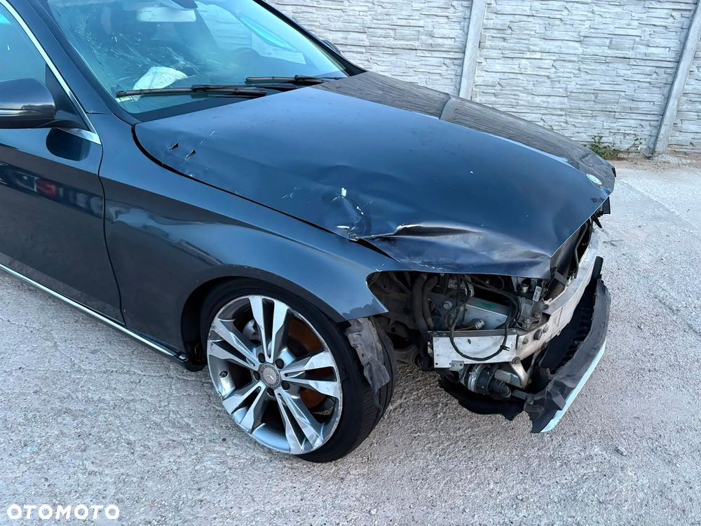 Mercedes-Benz Klasa C 220 (BlueTEC) d 7G-TRONIC Exclusive - 26