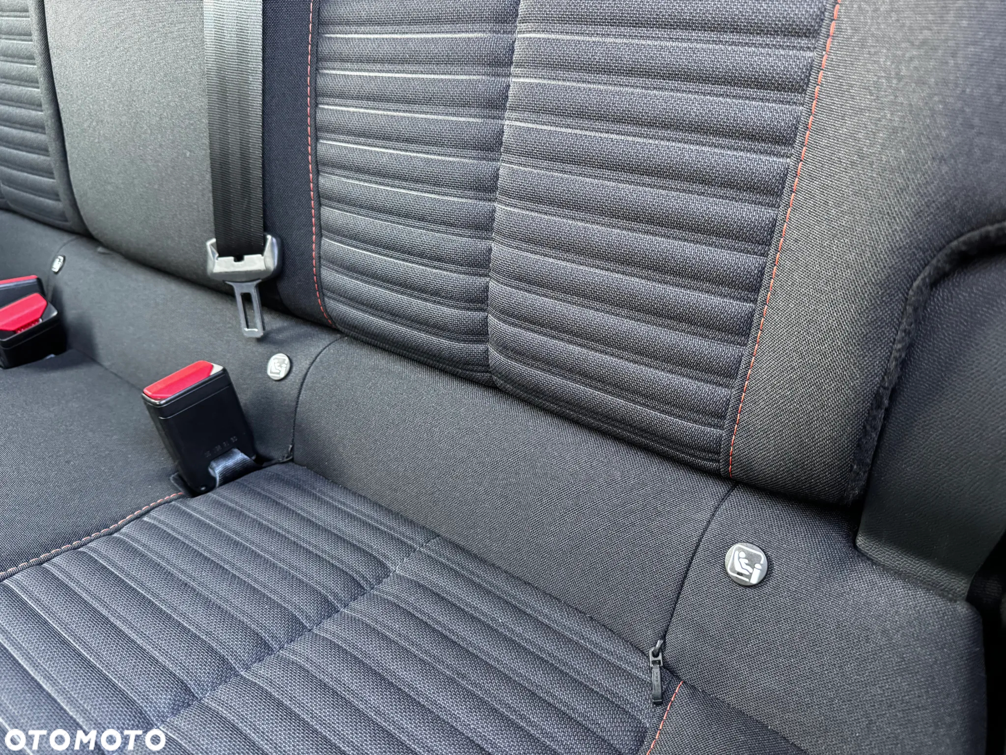 Peugeot 2008 1.2 PureTech GT Pack S&S EAT8 - 15