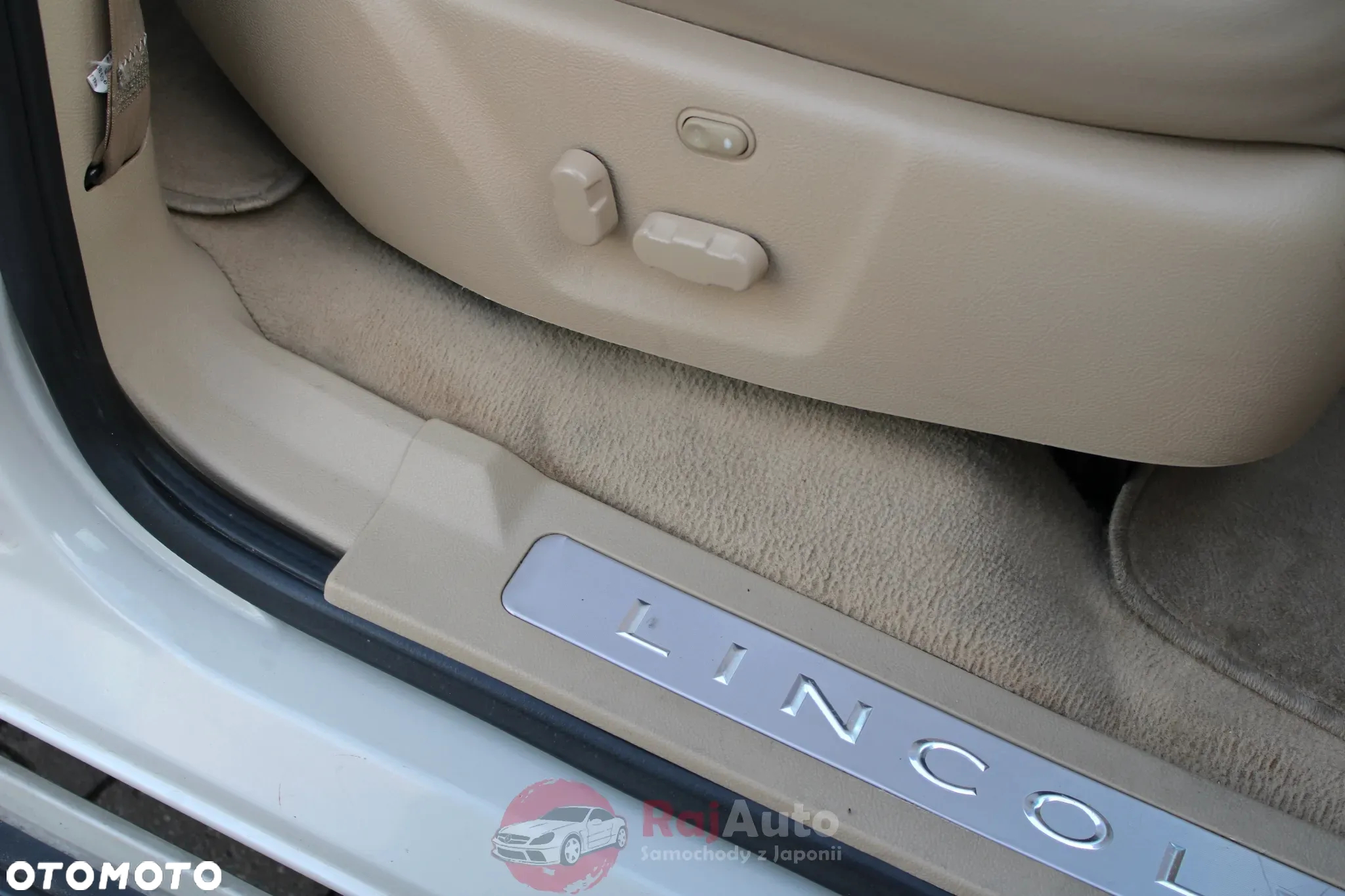 Lincoln Navigator 5.4 4WD Luxury - 32