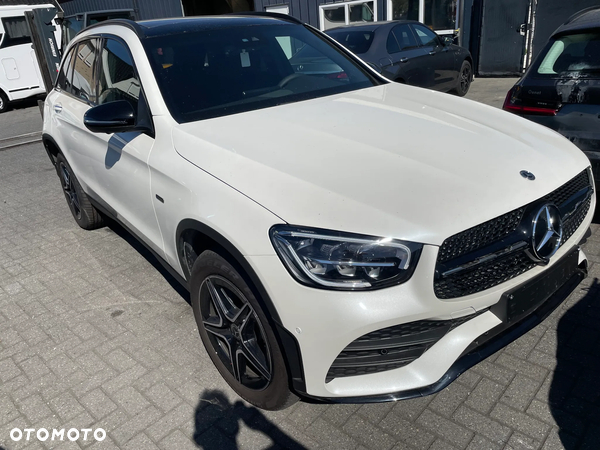 Mercedes-Benz GLC 220 d 4-Matic AMG Line