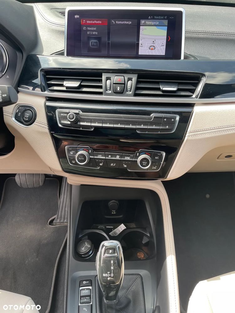 BMW X1 - 10