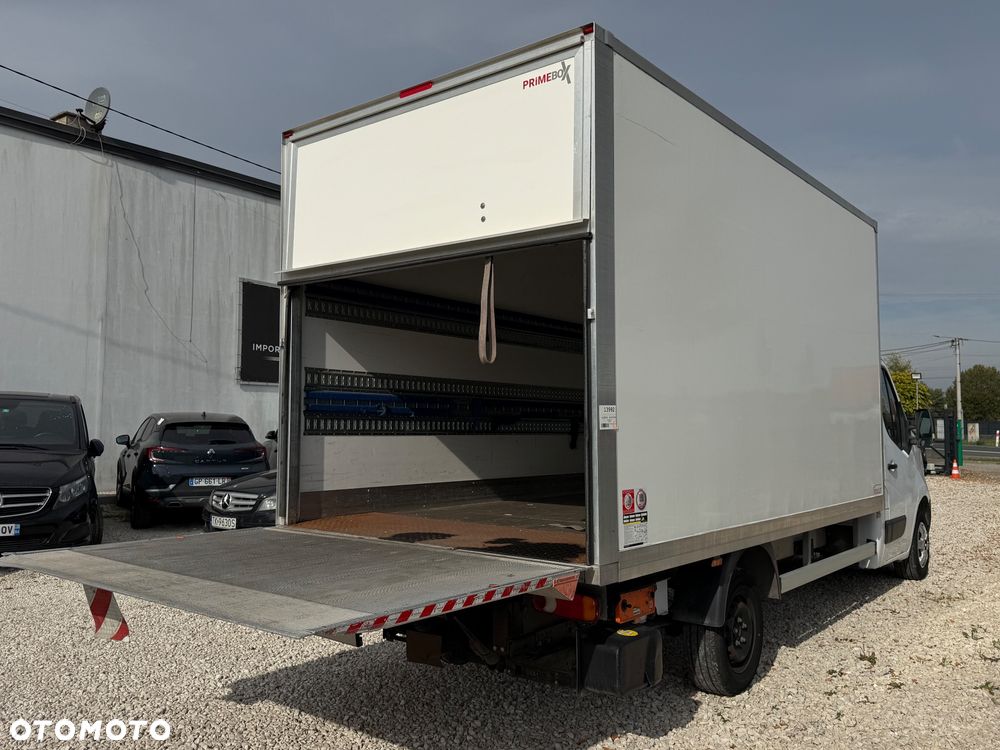 Nissan NV 400 - 18