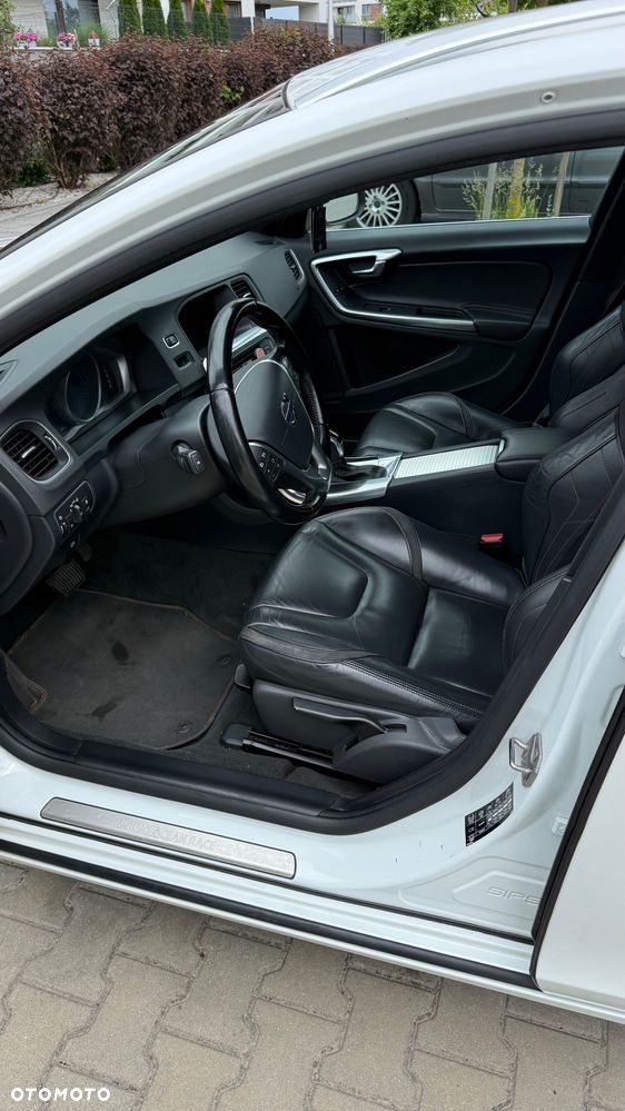 Volvo V60 D4 Drive-E Ocean Race - 7