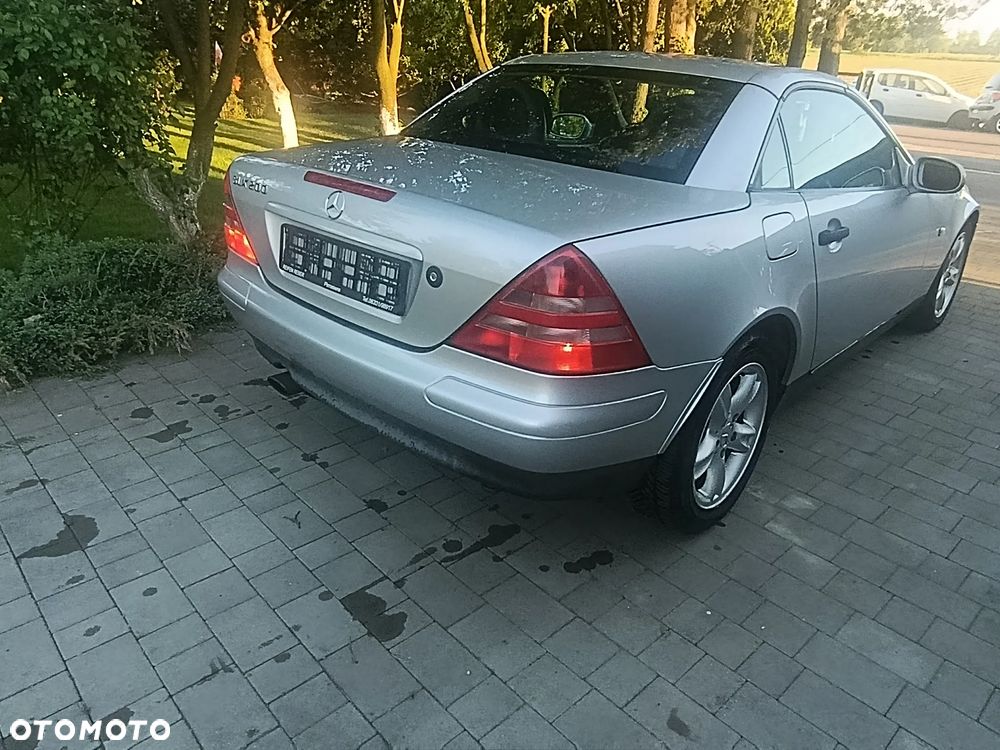 Mercedes-Benz SLK - 12