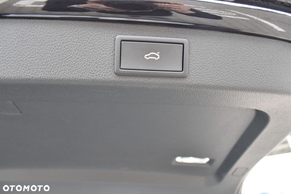 Skoda Superb 2.0 TDI SCR Style DSG - 35