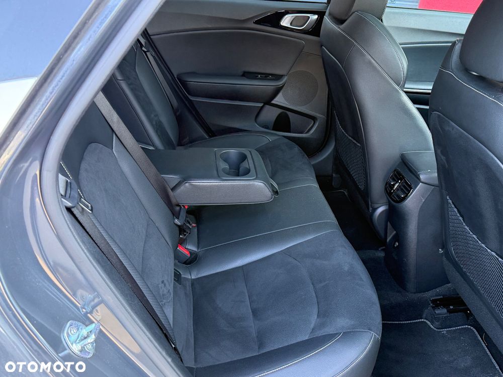 Kia ProCeed 1.5 T-GDI DCT7 OPF GT LINE - 27