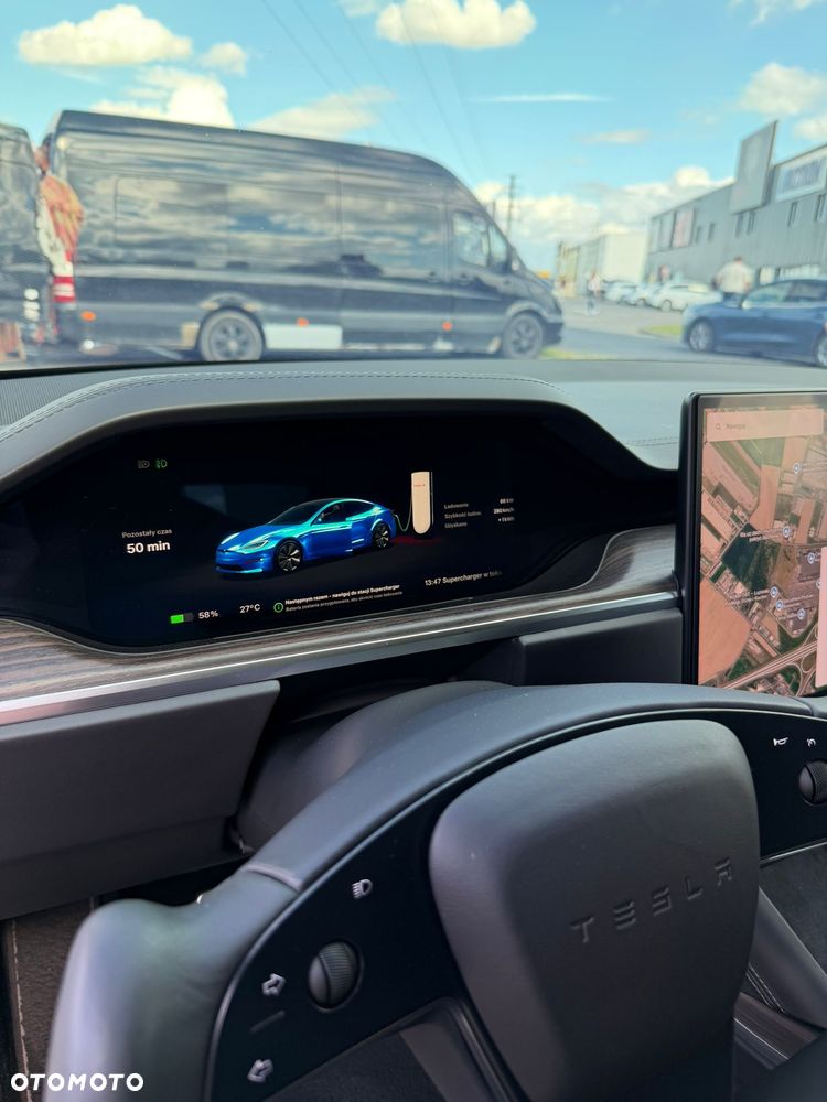 Tesla Model S - 36