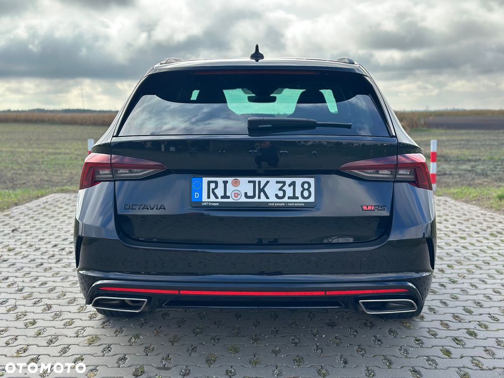 Skoda Octavia Combi 2.0 TDI DSG 4x4 RS Plus - 14