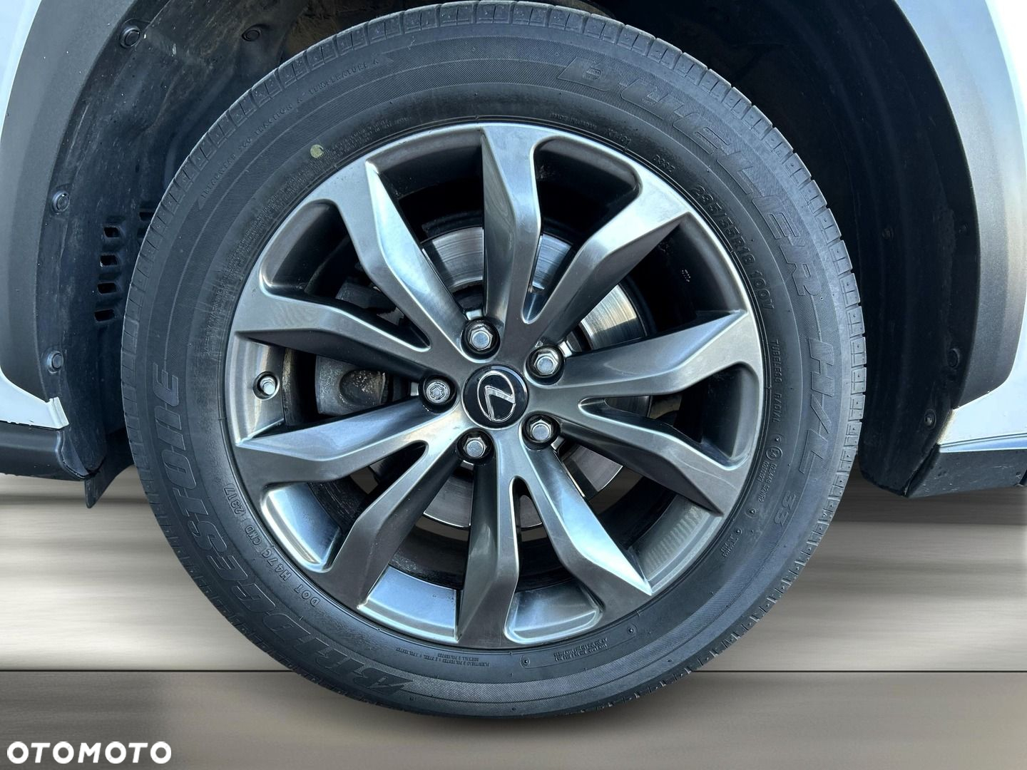 Lexus NX 300h F Sport AWD - 28