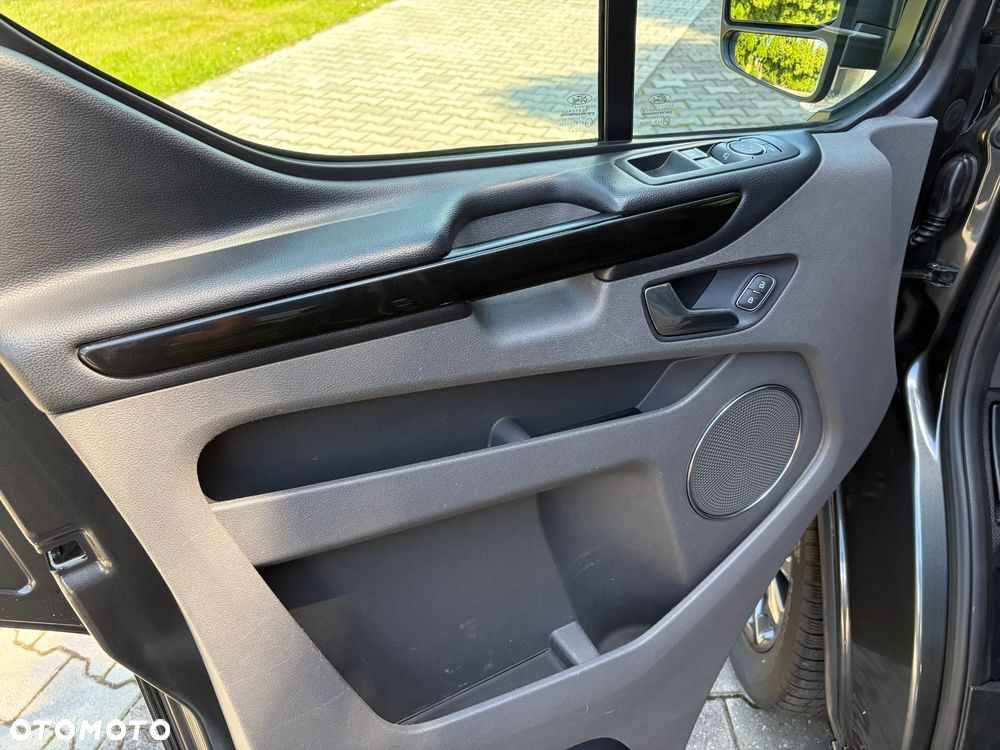 Ford Tourneo Custom 2.0 TDCi L1 Titanium SelectShift - 18