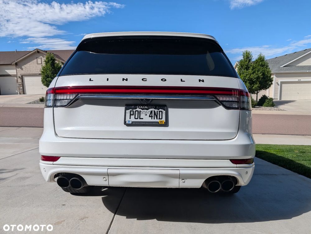 Lincoln Aviator - 4