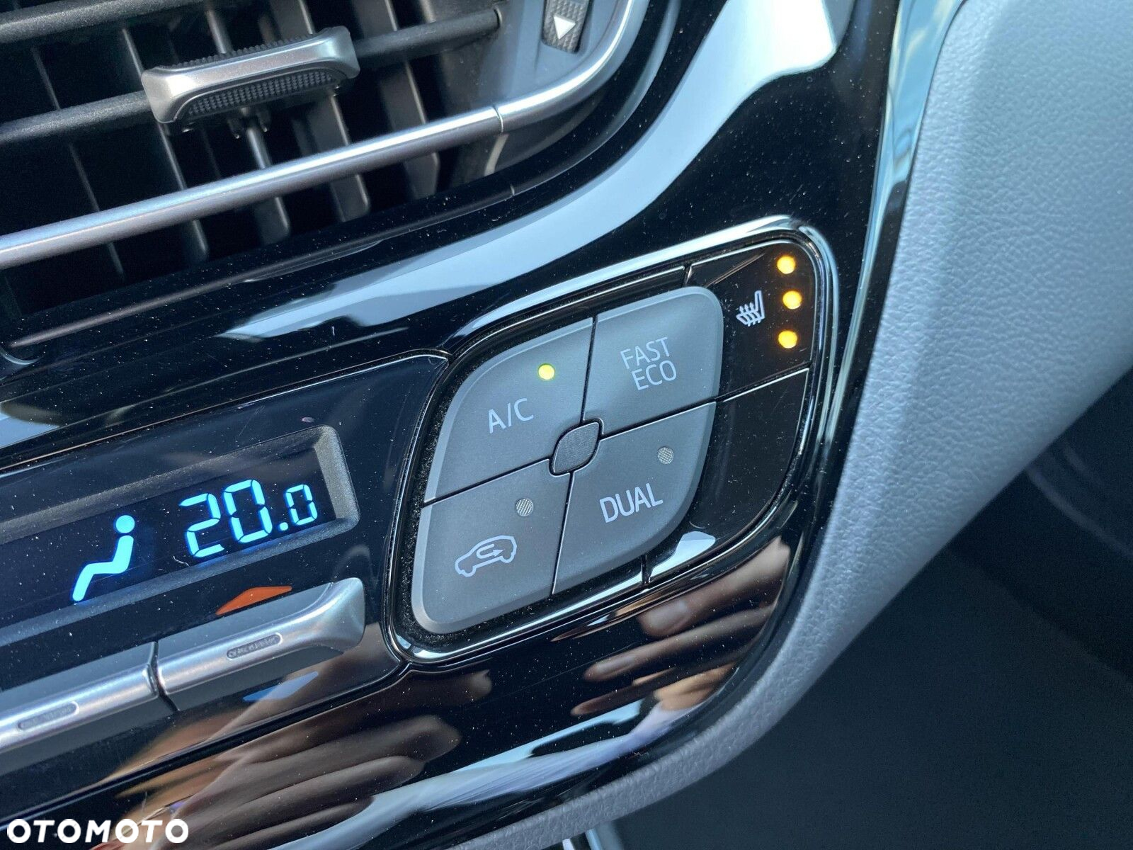 Toyota C-HR - 30