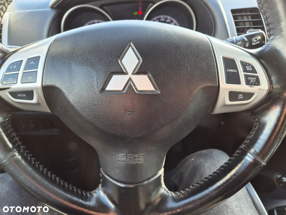 Mitsubishi Outlander 2.0 2WD Invite - 15
