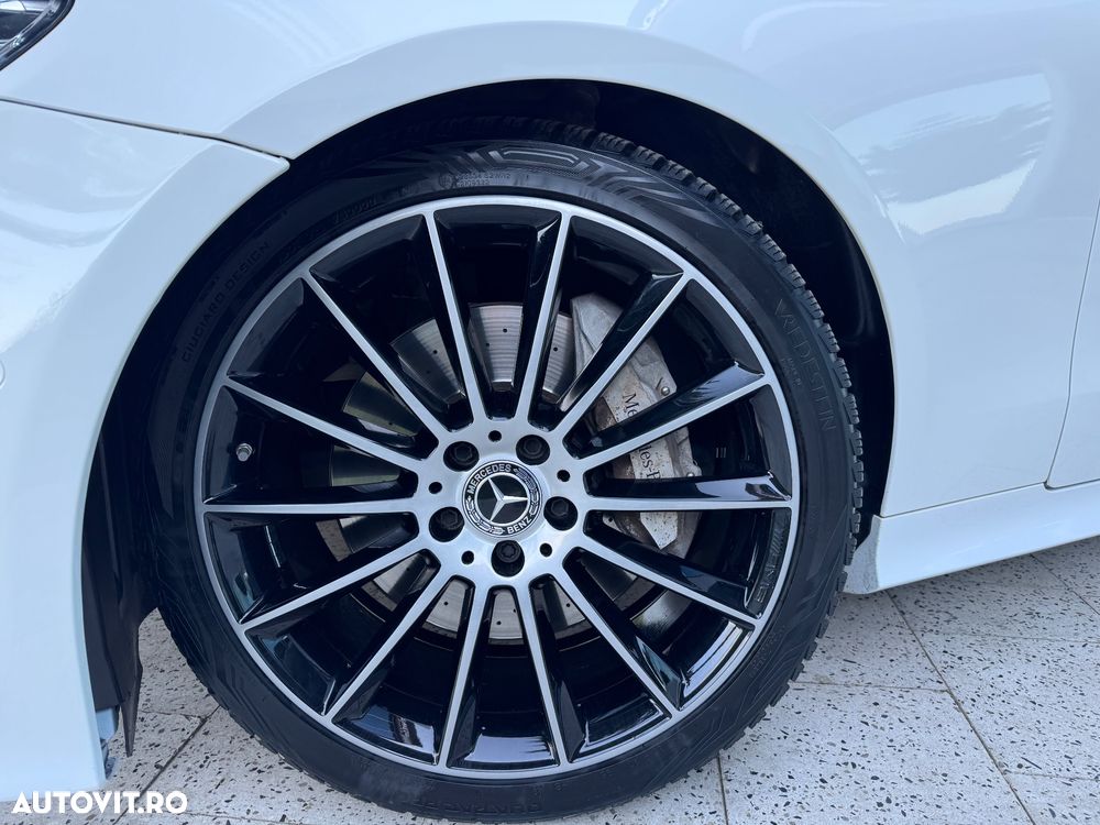 Mercedes-Benz E 300 Coupe 9G-TRONIC AMG Line - 15