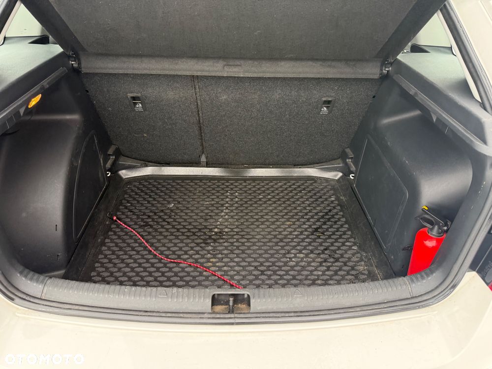 Skoda RAPID 1.0 TSI Ambition - 19