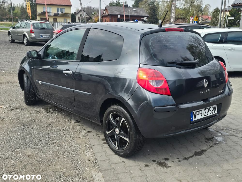 Renault Clio - 4