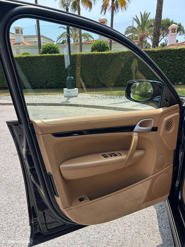 Porsche Cayenne S Tiptronic - 5