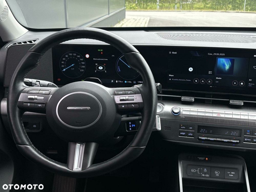 Hyundai Kona Electric 65kWh Executive - 13