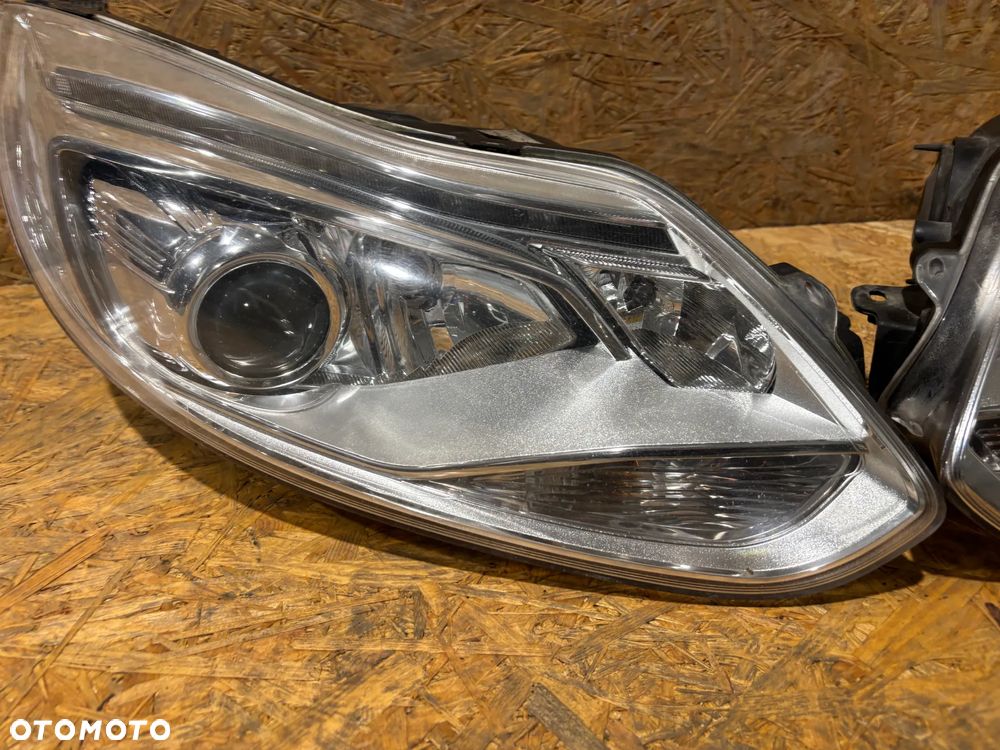 FORD FOCUS MK3 lampy przód xenon BM51-13D154-AK BM51-13D155-AK - 6
