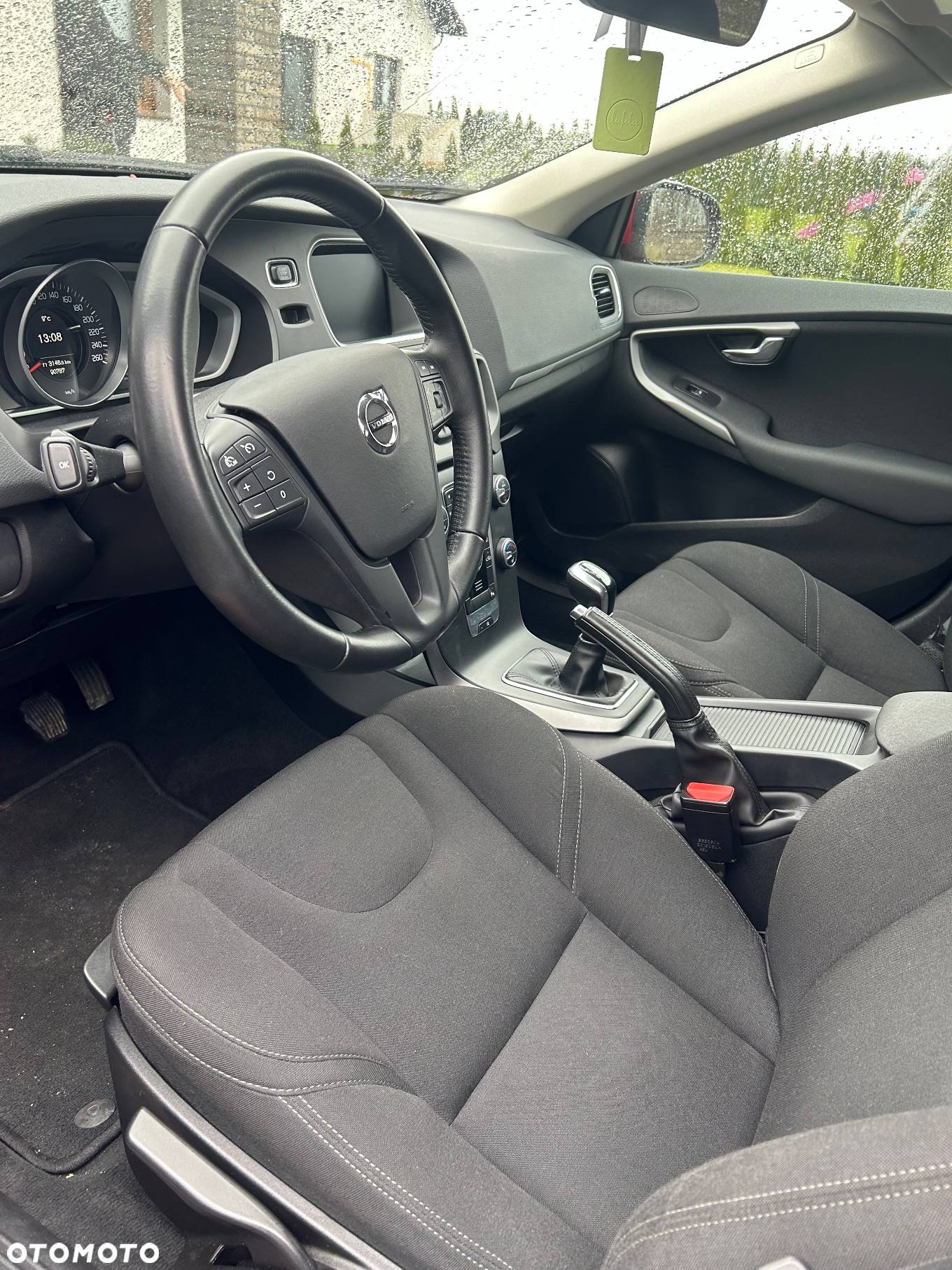 Volvo V40 D2 Momentum - 9