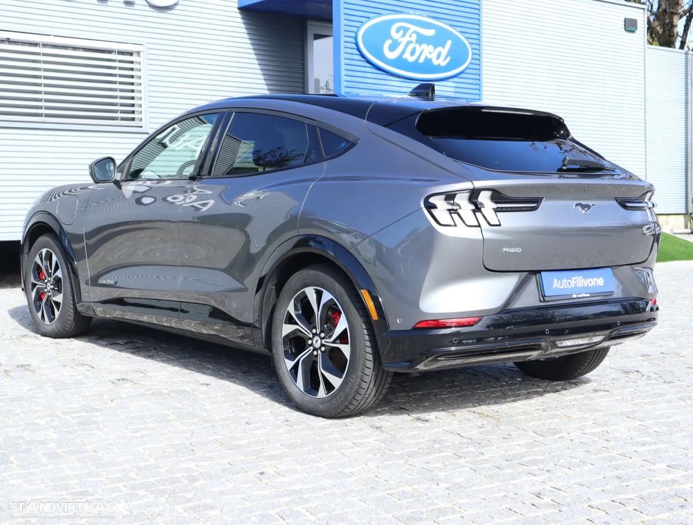 Ford Mustang Mach-E AWD PREMIUM - 17