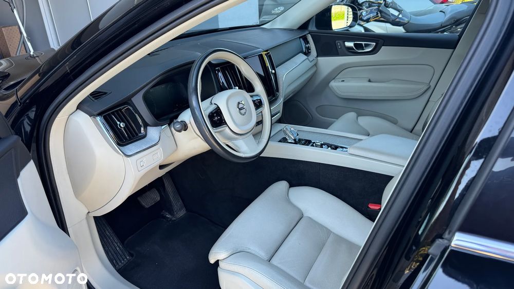 Volvo XC 60 B4 D Inscription - 16