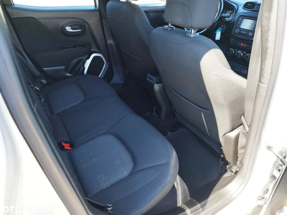 Jeep Renegade - 26