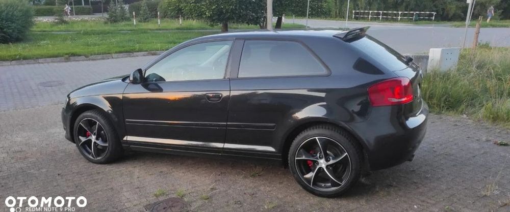 Audi A3 3-drzwiowe 1.6 TDI DPF S line Sportpaket (plus) - 4