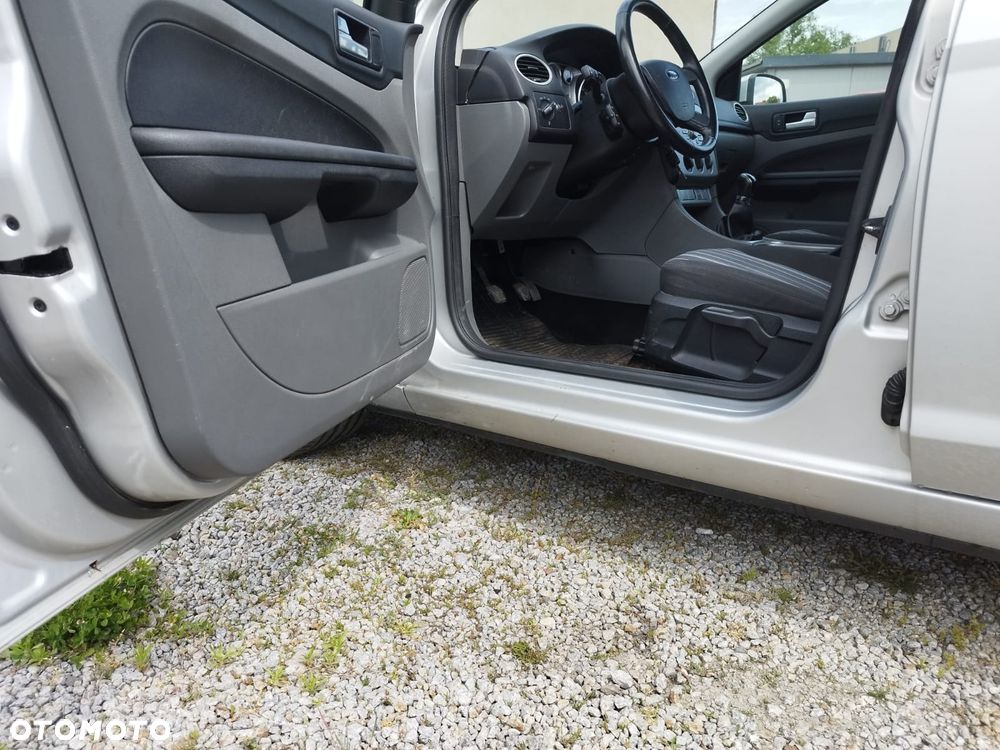 Ford Focus - 12