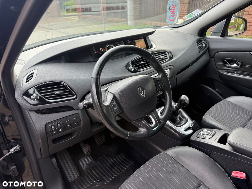 Renault Scenic - 16