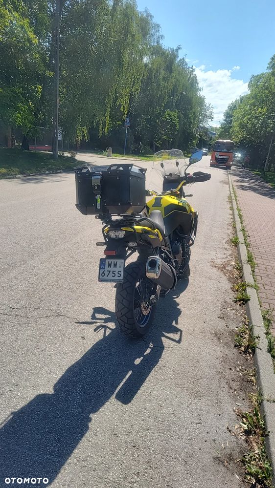 Suzuki V-STROM - 9