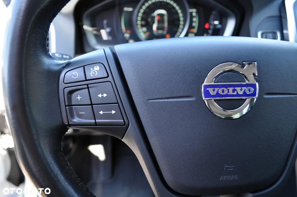 Volvo XC 60 D3 Drive-E Momentum - 29