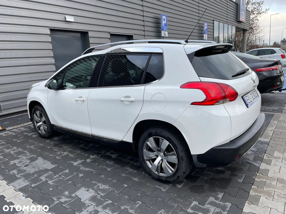 Peugeot 2008 - 5