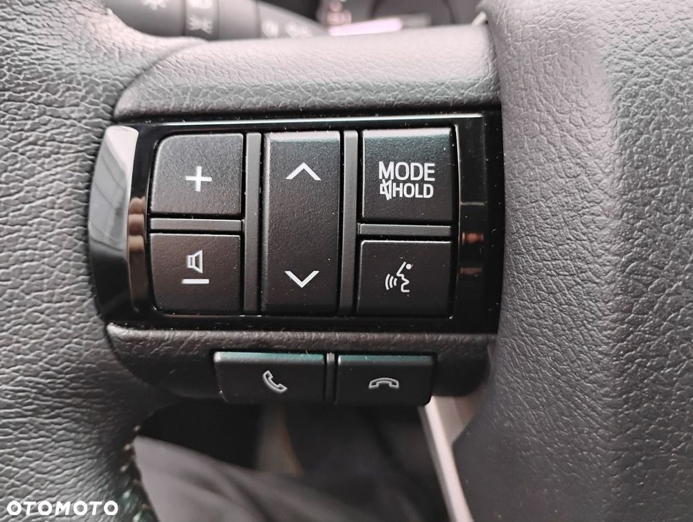 Toyota Hilux - 13